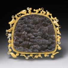 brooch-hand fafbricated in 18k  22k  agate  black and white diamonds