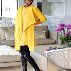 Classic and refined. Perfectly suitable for everyday wear and special occasions  it is handcrafted from soft wool and fully lined. It features a zip-front closure and two pockets  located on the side seams.